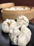 Cracked Top Steamed Buns with Grilled Pork Filling