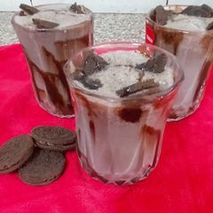 A picture of Oreo milkshake.