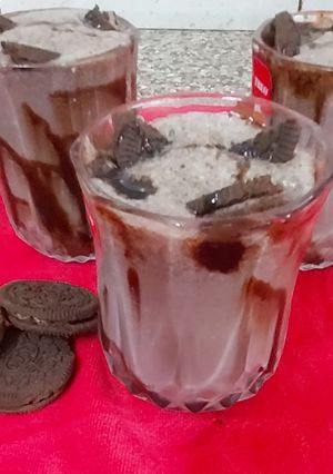 A picture of Oreo milkshake.