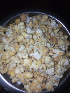 A picture of Homemade pop corn.