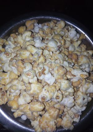 A picture of Homemade pop corn.