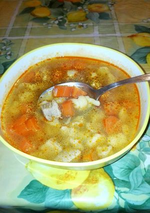 Gulyásleves sertéscombbal recept fotója