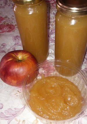 Una foto de Mermelada de manzana 🍎🍎