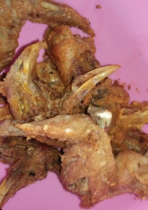 Foto resep Kepala dan sayap ayam goreng