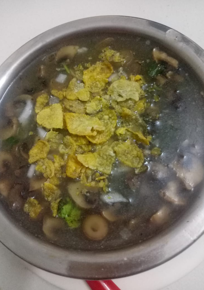 ரோட்டுக்கடை ஸ்டைல் காளான் சூப் செய்முறை முக்கிய புகைப்படம்