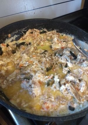 Una foto de Ropa Vieja con huevo