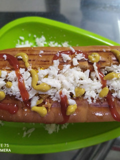 હોટ ડોગ (Hot Dog Recipe In Gujarati) રેસીપી મુખ્ય ફોટો