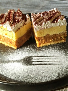 Vaníliás gesztenyeszelet - sütés nélkül recept fotója