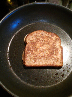 A picture of French Toast.