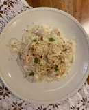 Spaghetti con salsa cremosa con camarones