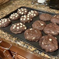 A picture of Red velvet cookies.