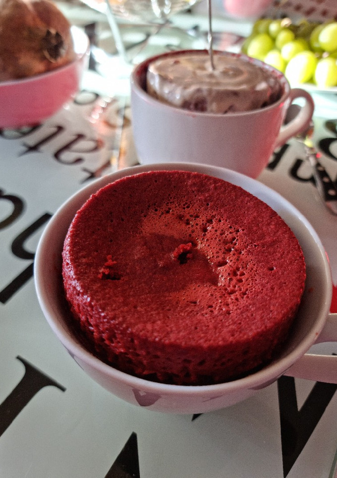 Una foto de Mug cake Red velvet