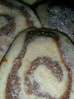 Una foto de Galletitas marmoladas de chocolate y vainilla🍫😋🍪