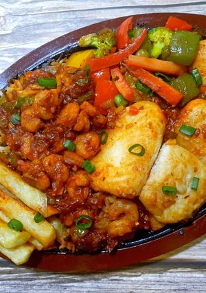 A picture of Sizzling Seafood Platter.