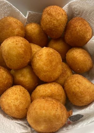 Sajtgolyó recept fotója