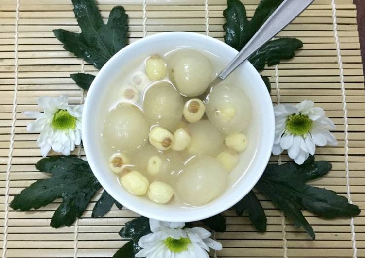 Easiest Way to Prepare Homemade Longans with Fresh Lotus Seed Filling in Syrup