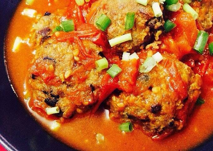 Meatballs with Tomato Sauce recipe main photo