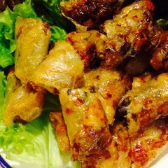 A picture of Vietnamese Fried Crab Spring Rolls.