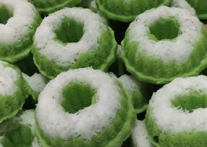 Recipe: Tasty Kue putu ayu