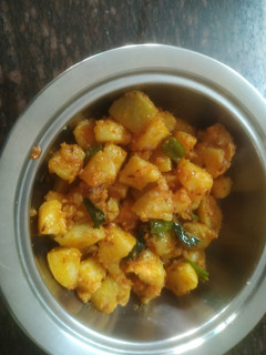 ફરાળી બટાકા નું શાક (Farali Bataka Shak Recipe In Gujarati) રેસીપી મુખ્ય ફોટો