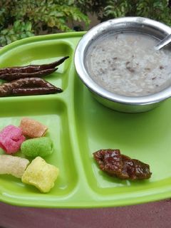 உளுத்தம் கஞ்சி(Ulutham kanji recipe in tamil) செய்முறை முக்கிய புகைப்படம்
