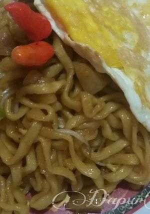 Foto resep Mie Goreng Burung Dara