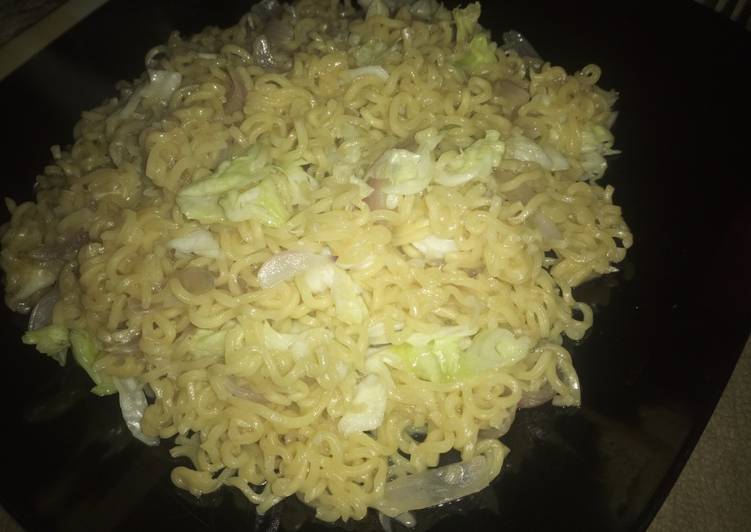 Recipe of Perfect Cabbage and onion noodles