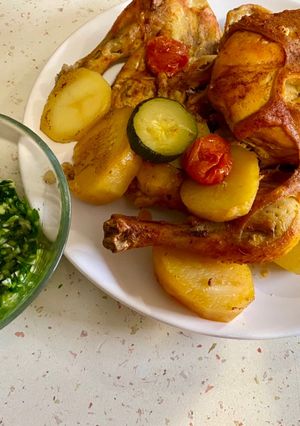 O poză a rețetei Pui la cuptor cu legume 🍗🥔.