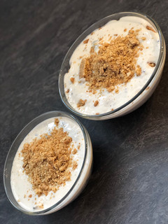 Banános smoothie almával és áfonyával recept fotója