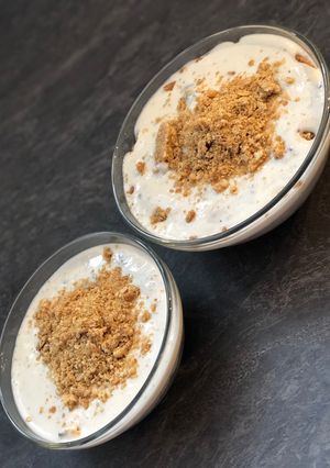Banános smoothie almával és áfonyával recept fotója