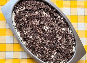 Una foto de Postre torta Oreo® by Mycka 🍰 muuuy fácil, 4 ingredientes y sin horno🎂especial Día del Padre 🎊