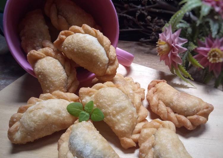 Pastel Manis Isi Meses