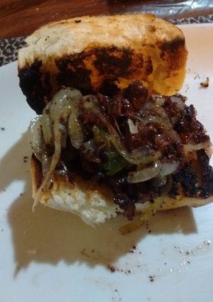 Una foto de Morci revuelta al pan