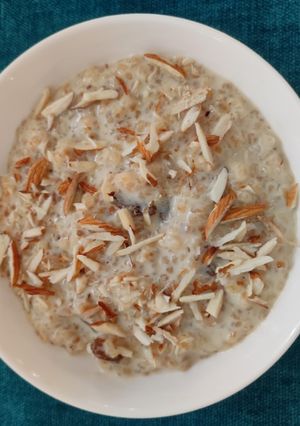 A picture of Broken wheat porridge.
