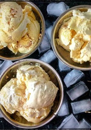A picture of Homemade Mango ice cream.