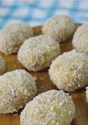 Hình của món Korokke- bánh khoai tây Nhật Bản.
