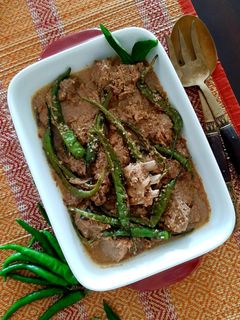 হায়দ্রাবাদি হরি মির্চ কা গোশত (Hyderabadi hari mirch ka gosht recipe in Bengali) রেসিপির প্রধান ছবি