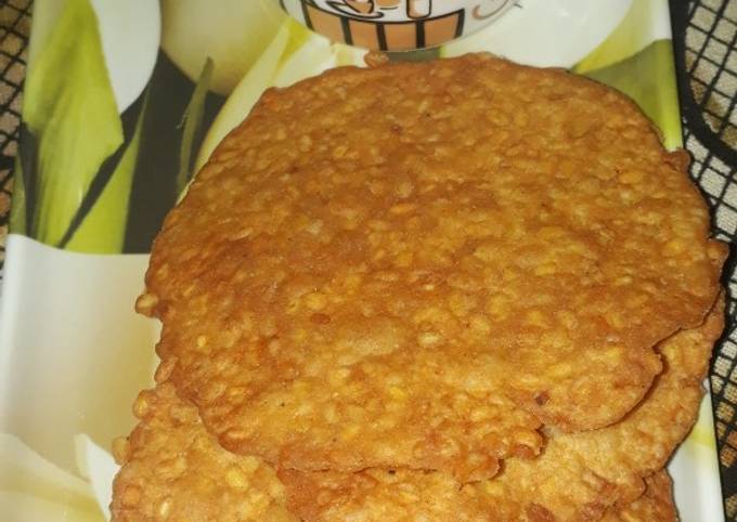How to Make Yummy Deep fried Moong Dal ki Puri