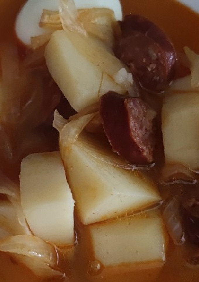 Una foto de Papas a la riojana