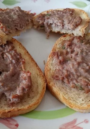 A picture of Sausage and sage bruschette.