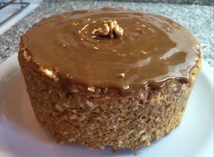 Una foto de Torta falsa de galletas de soda y manjar