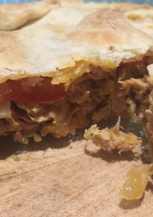 Una foto de Tarta de atún con hojaldre