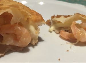 Una foto de Empanada de camarón y queso