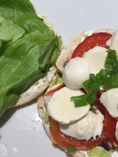 Una foto de Sandwich con palta y mozzarella de búfala 