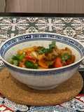 Hühnerfleisch mit Gemüse und Orangensauce (Orange Chicken)