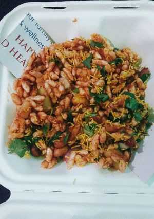 A picture of Bhel puri.