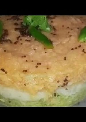 A picture of Tricolour dhoklas.