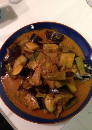 Hình của món Cá rô phi biển (Tilapia) sốt Nyonya Sambal.