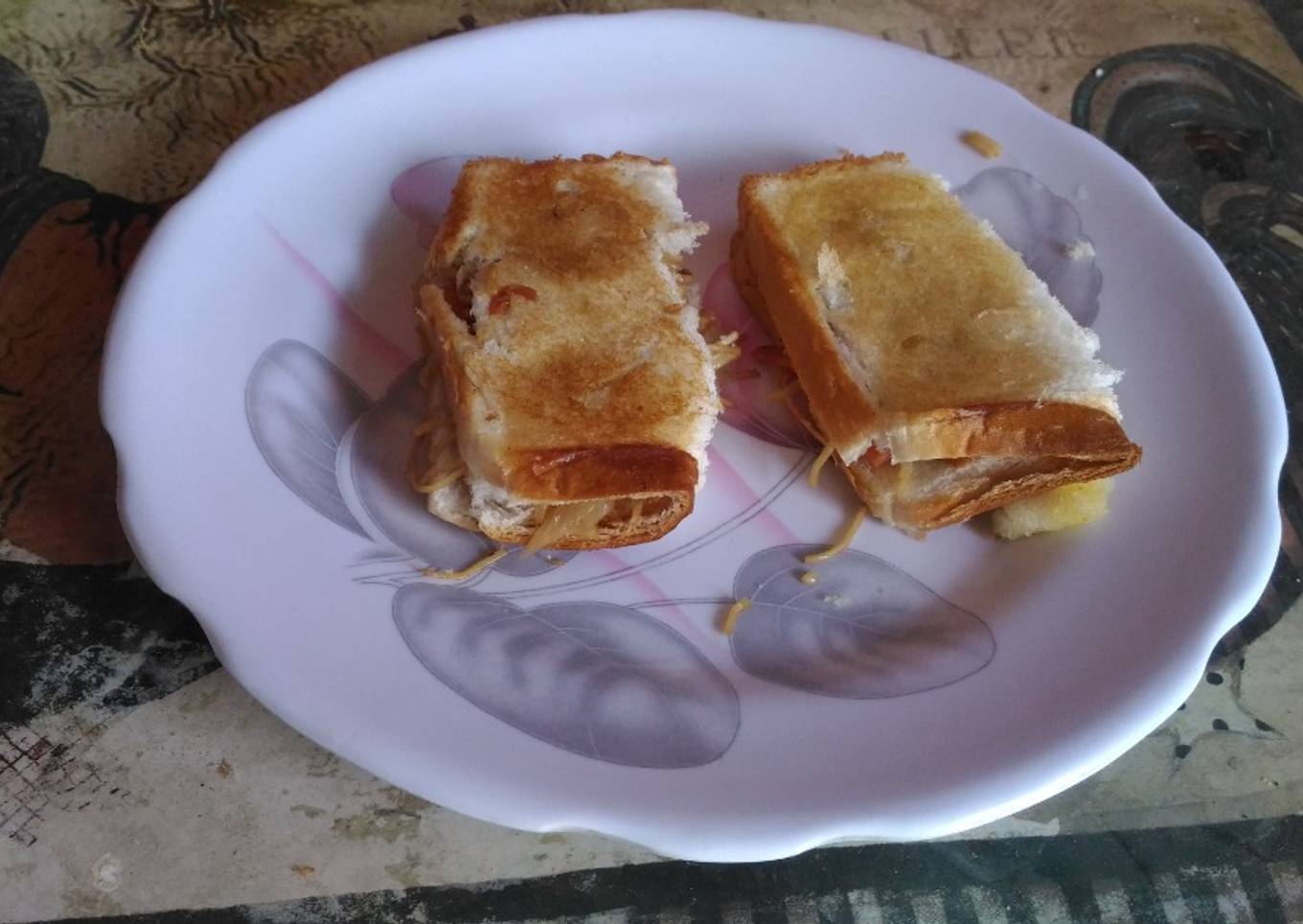 Bread spring roll