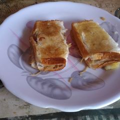 A picture of Bread spring roll.